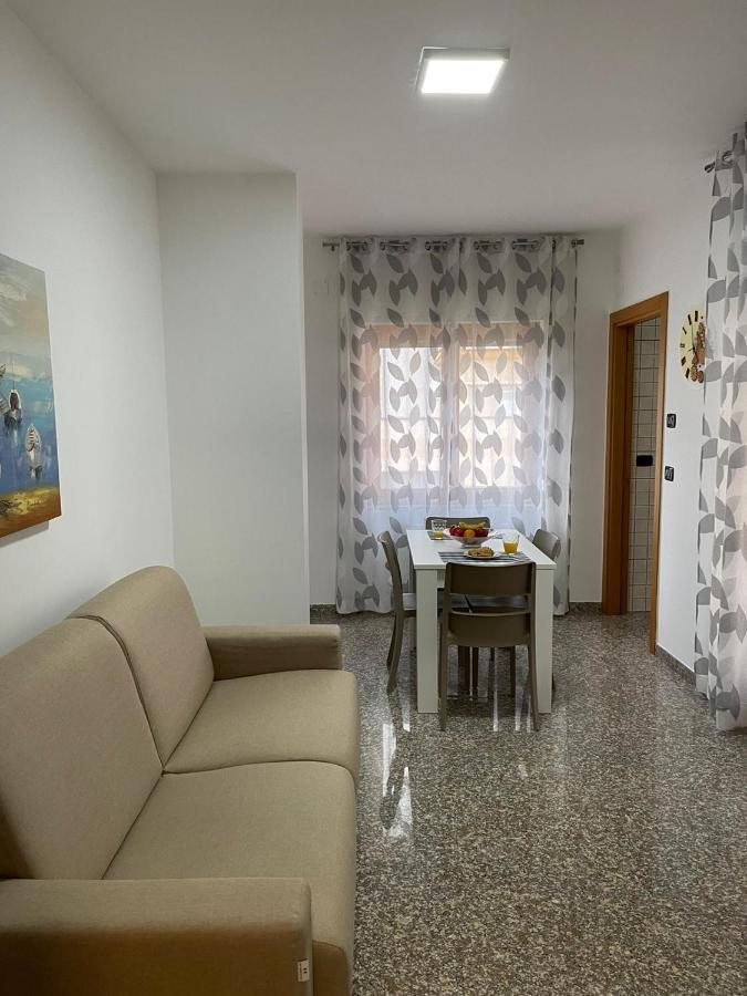 Marval Apartment Monopoli Luaran gambar