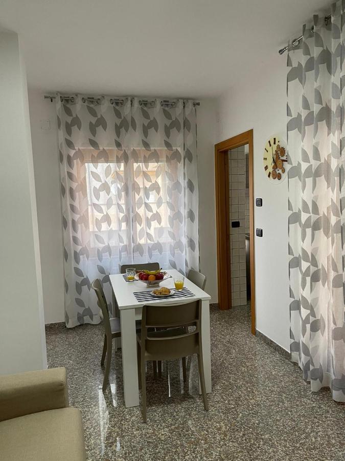 Marval Apartment Monopoli Luaran gambar
