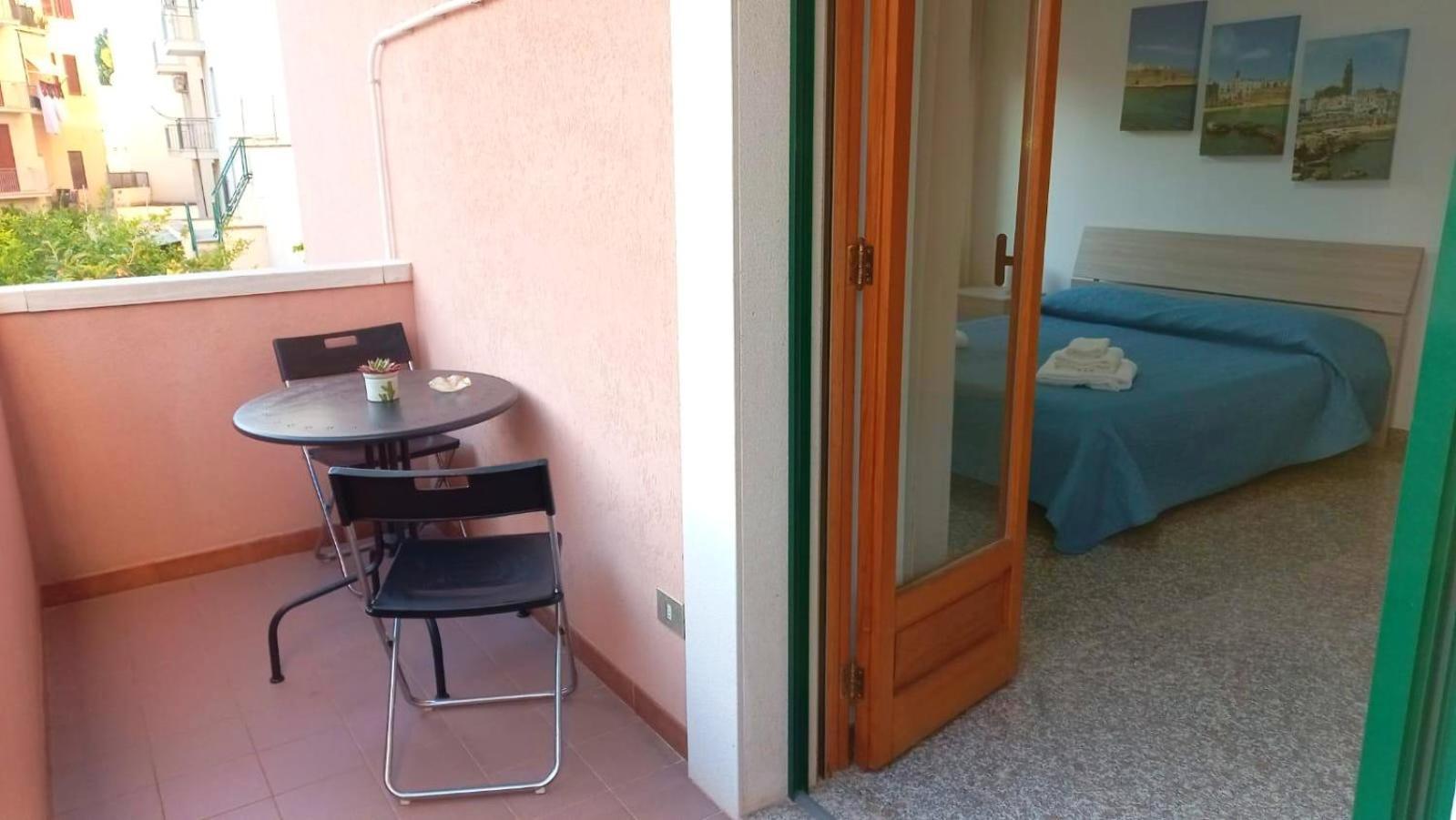 Marval Apartment Monopoli Luaran gambar