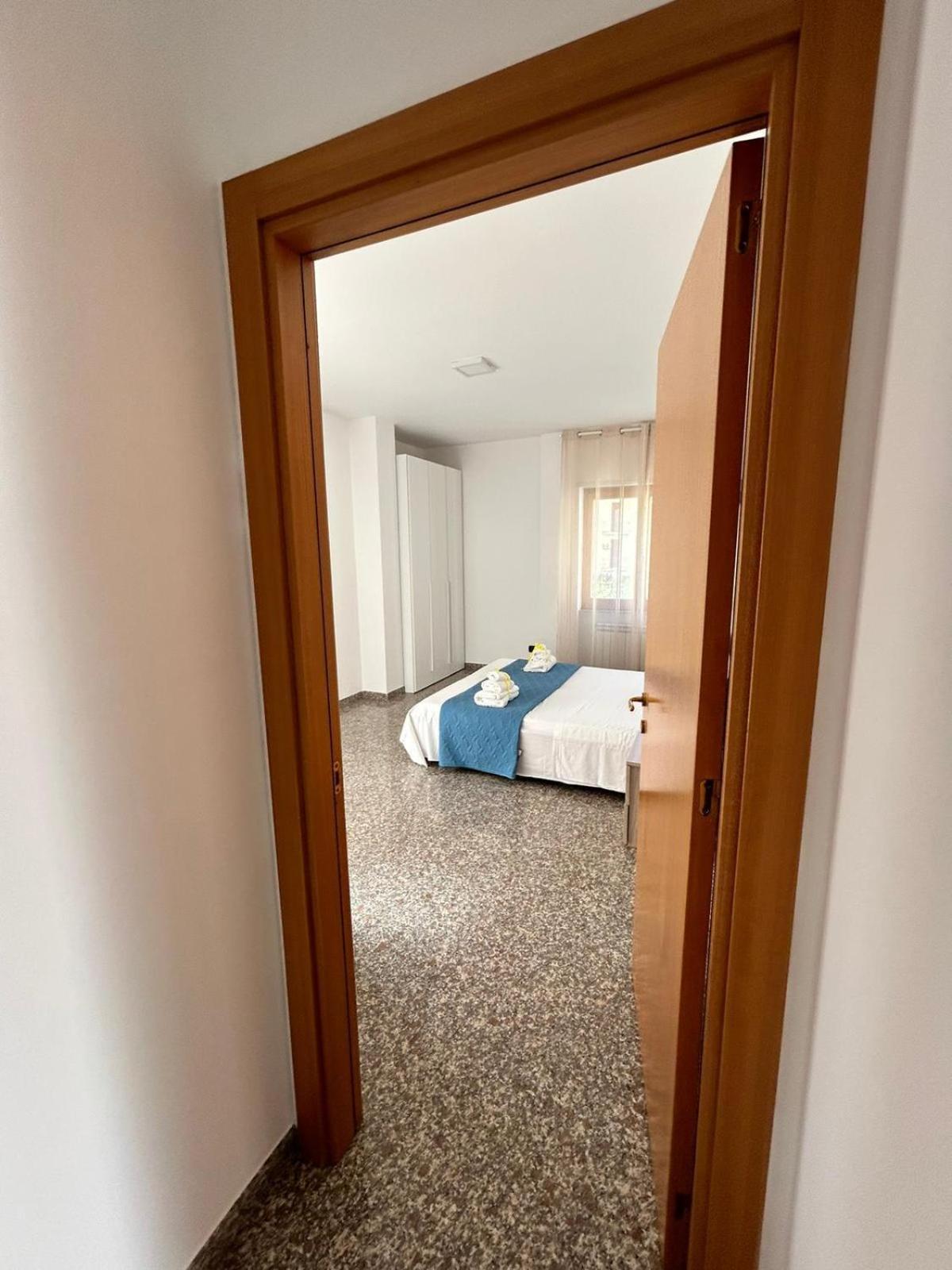 Marval Apartment Monopoli Luaran gambar