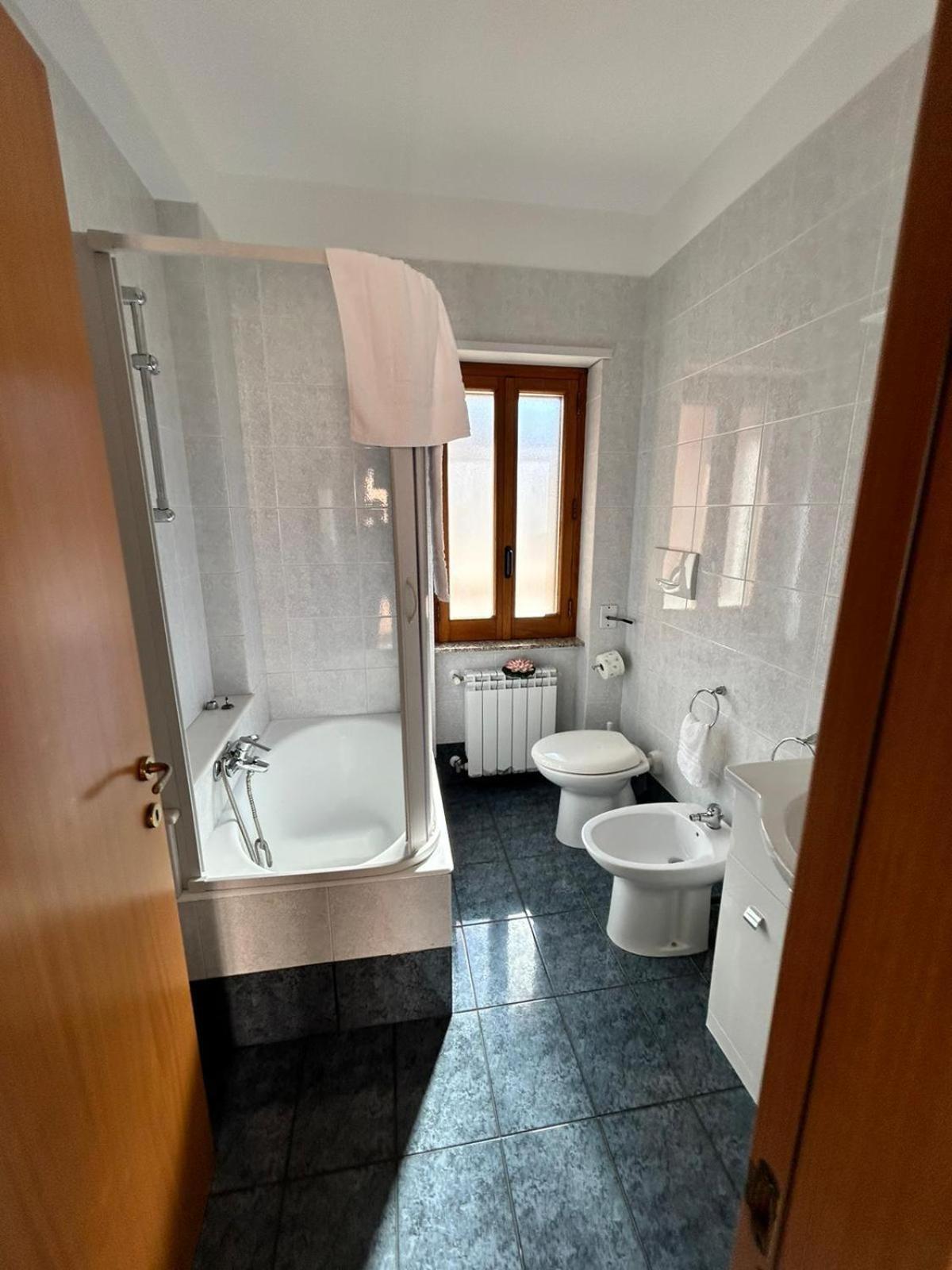 Marval Apartment Monopoli Luaran gambar
